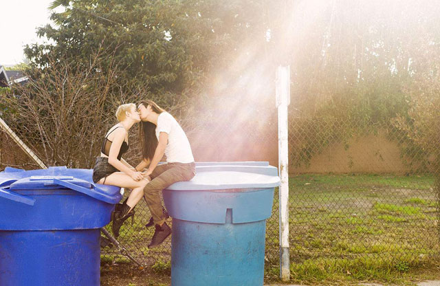 新員工親吻垃圾桶這是什么企業文化?